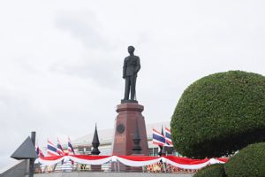 สำนักงาน กสทช.ร่วมวางพุ่มถวายราชสักการะพระบรมราชานุสาวรีย์ พระบาทสมเด็จพระปรเมนทรมหาอานันทมหิดล พระอัฐมรามาธิบดินทร เนื่องในวันคล้ายวันพระบรมราชสมภพ 20 กันยายน 2568
