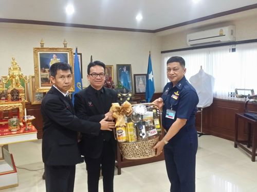 สำนักงาน กสทช. เขต 15(สุพรรณบุรี) เข้าอวยพรปีใหม่ ผู้บัญชาการโรงเรียนการบิน
