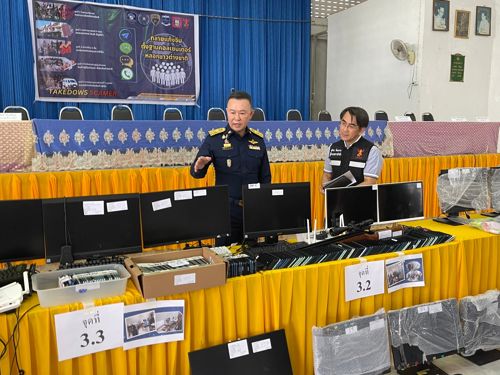 กสทช. สำนักงานตำรวจแห่งชาติ และดีเอสไอ ร่วมทลายคอลเซ็นเตอร์ข้ามชาติใหญ่ที่สุดในประวัติศาสตร์ในพื้นที่  จ.นครศรีธรรมราช จับคนร้ายได้เกือบ 100 คน
